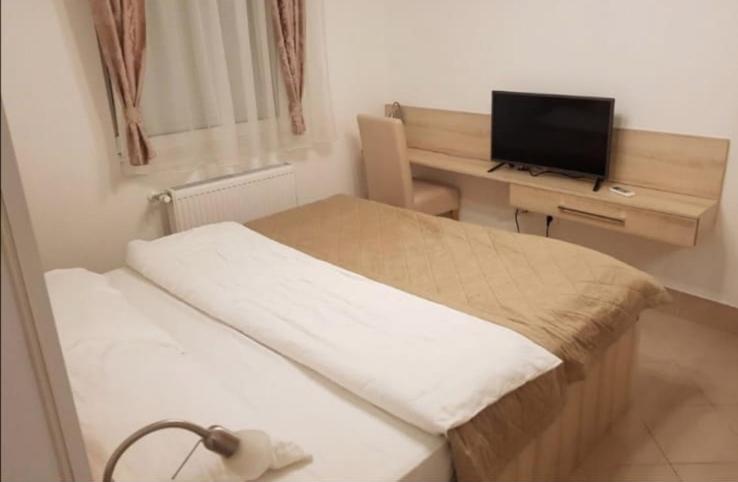 Royalwings Apartman Jagodina Exterior photo