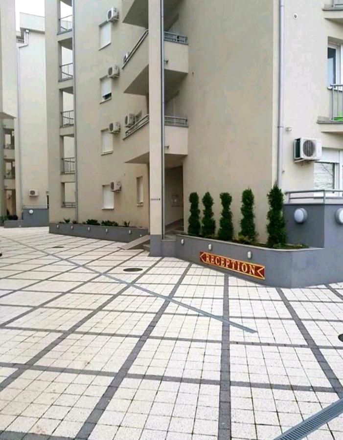 Royalwings Apartman Jagodina Exterior photo